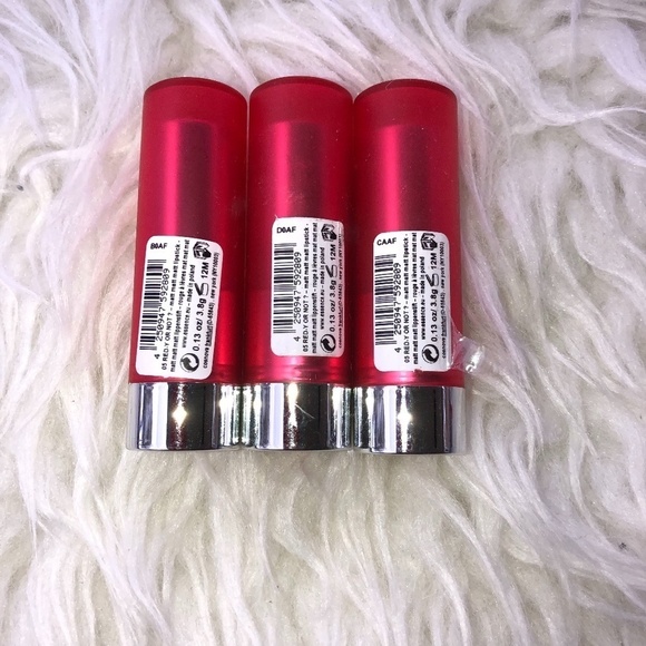 ESSENCE matt matt matt lipstick - Shade 05 Bundle of Three - Picture 2 of 3